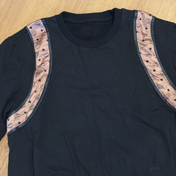 Mcm sweater medium - Picture 2 of 5